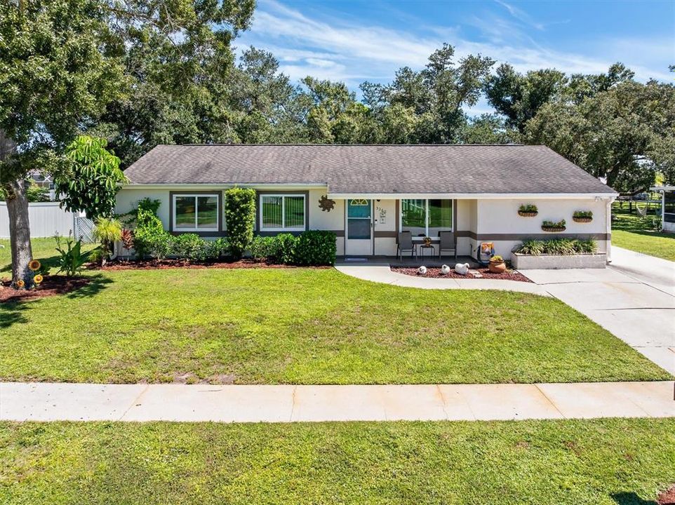 En Venta: $334,900 (4 camas, 3 baños, 1590 Pies cuadrados)