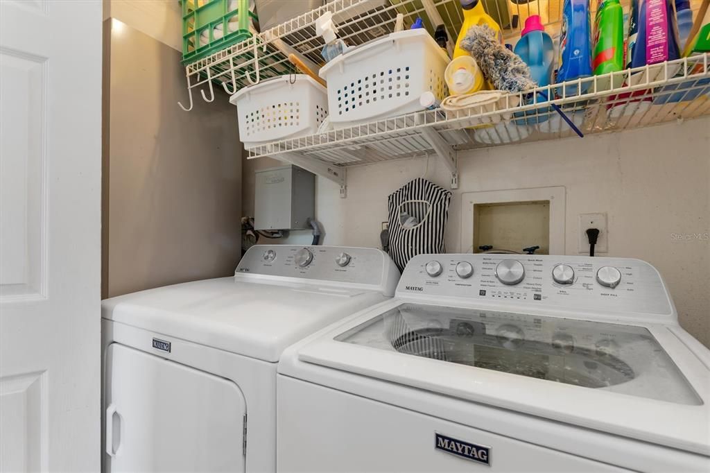 En Venta: $334,900 (4 camas, 3 baños, 1590 Pies cuadrados)