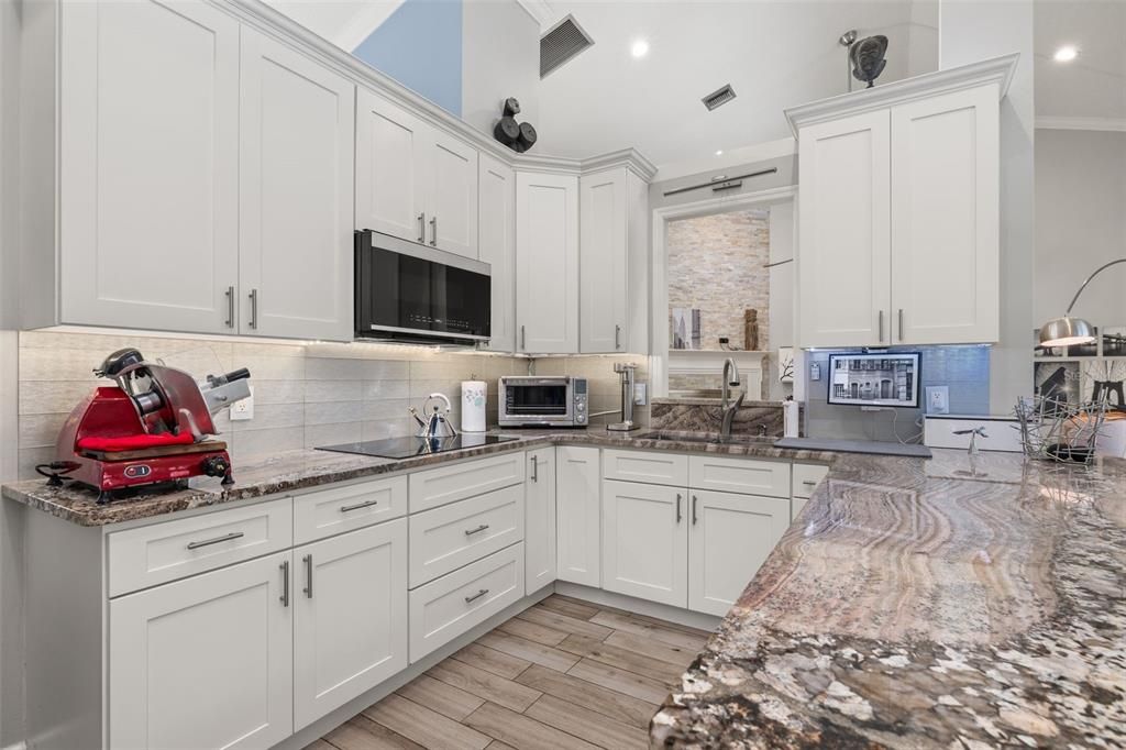 For Sale: $640,000 (4 beds, 3 baths, 2508 Square Feet)