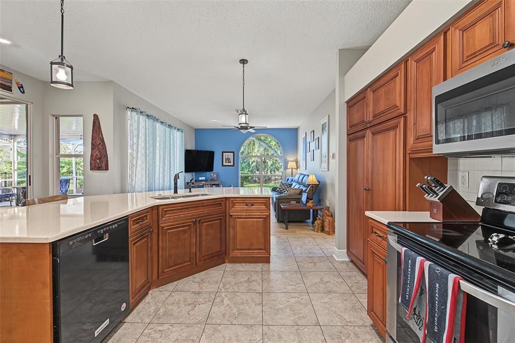 For Sale: $649,000 (3 beds, 2 baths, 1903 Square Feet)