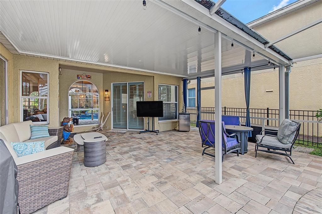 For Sale: $649,000 (3 beds, 2 baths, 1903 Square Feet)