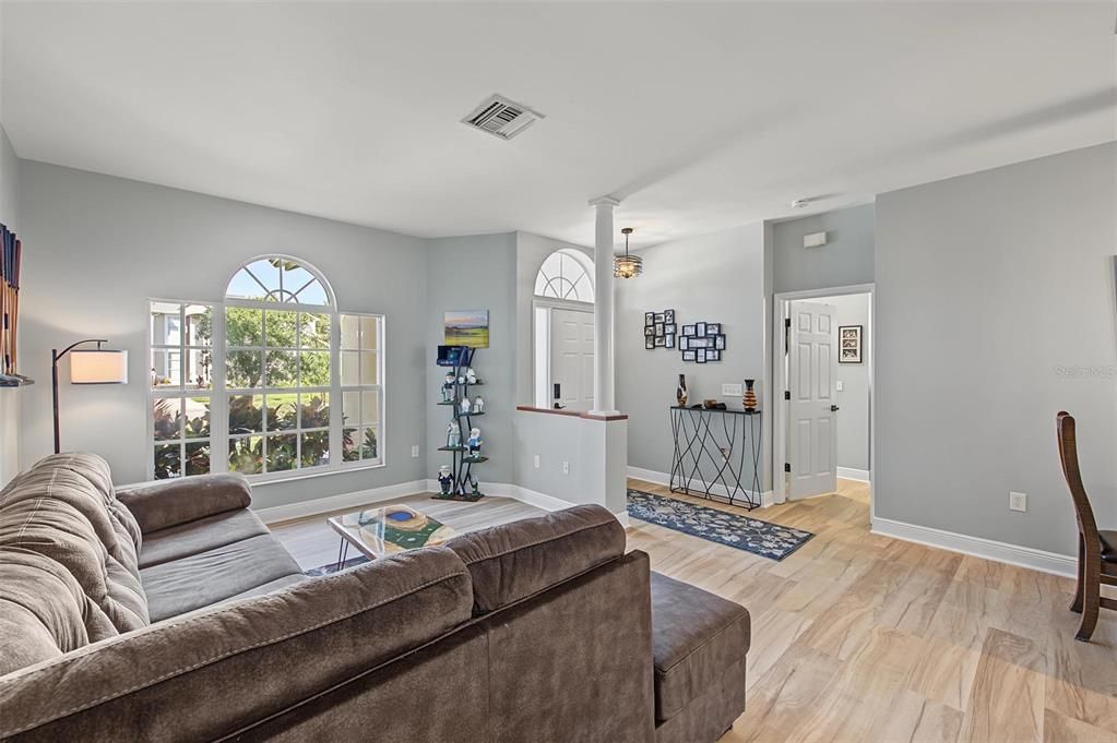 For Sale: $649,000 (3 beds, 2 baths, 1903 Square Feet)