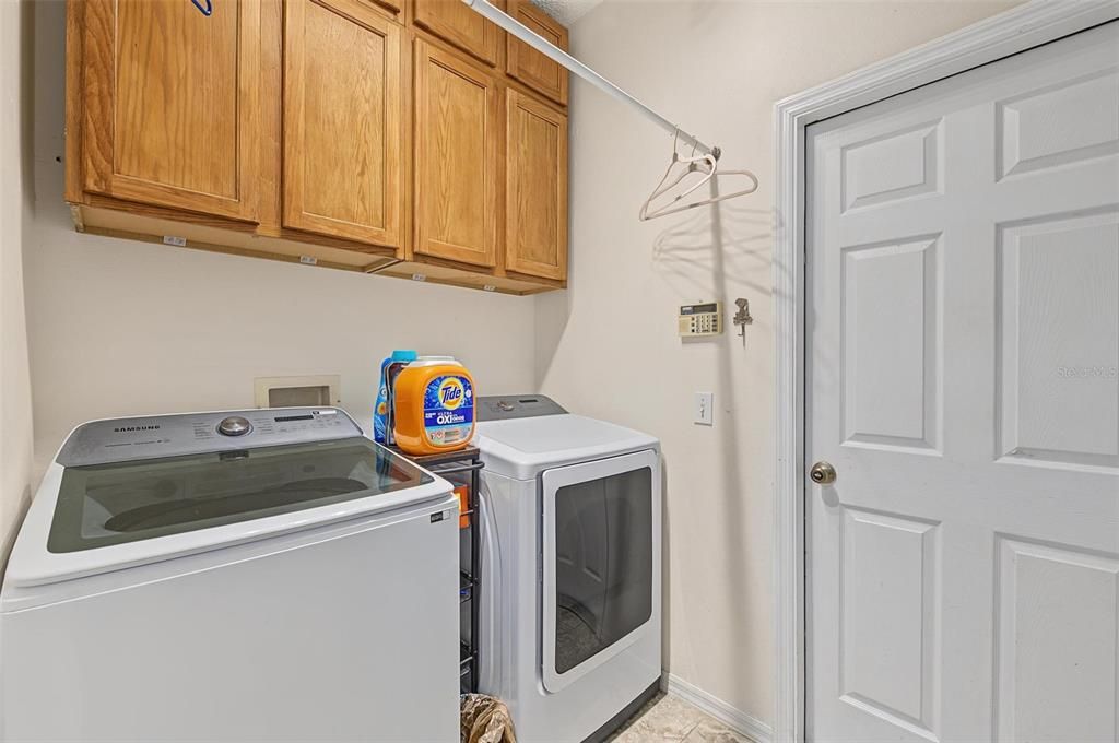 For Sale: $649,000 (3 beds, 2 baths, 1903 Square Feet)