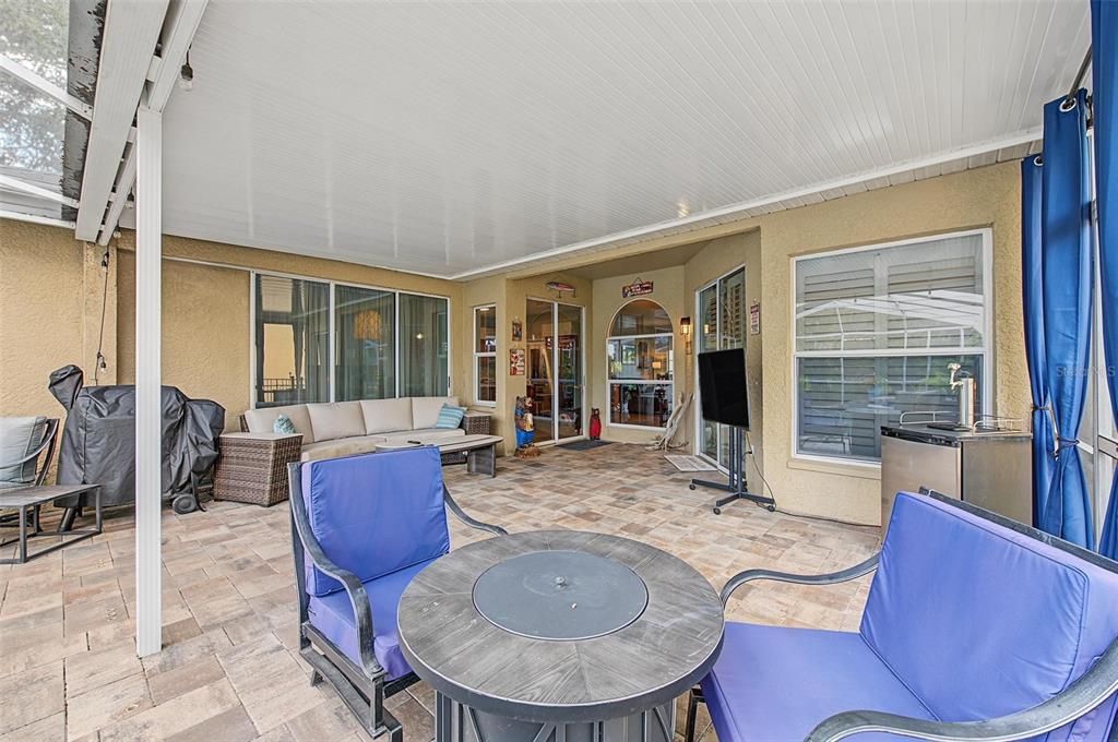 For Sale: $649,000 (3 beds, 2 baths, 1903 Square Feet)