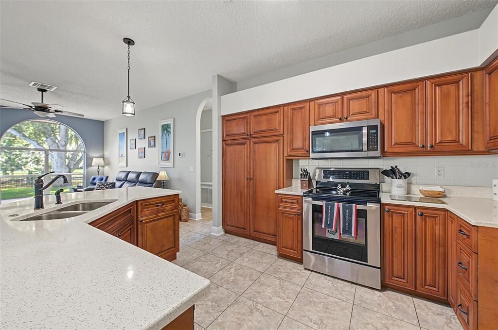 For Sale: $649,000 (3 beds, 2 baths, 1903 Square Feet)