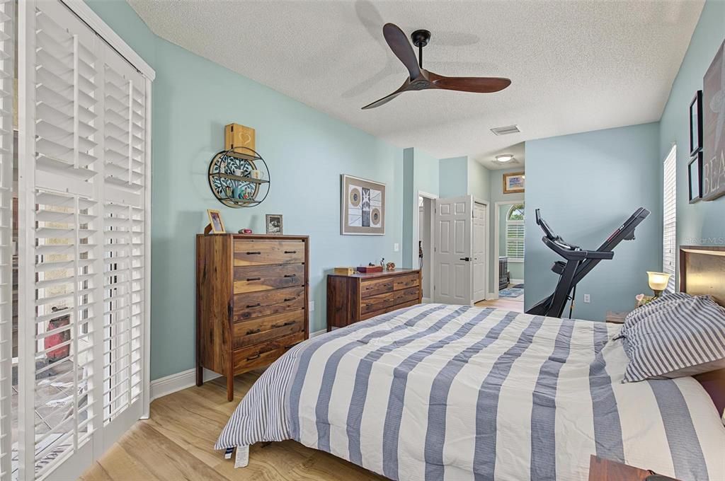 For Sale: $649,000 (3 beds, 2 baths, 1903 Square Feet)