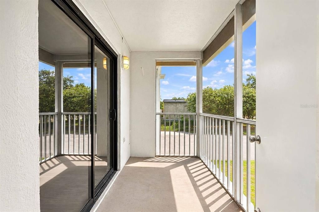 For Sale: $129,900 (2 beds, 1 baths, 960 Square Feet)