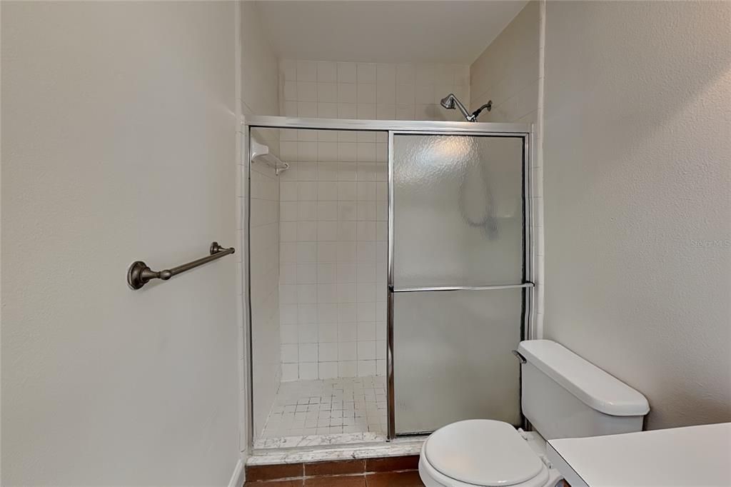 For Rent: $1,999 (3 beds, 2 baths, 1638 Square Feet)