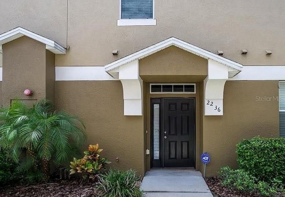 For Sale: $235,000 (2 beds, 2 baths, 1273 Square Feet)
