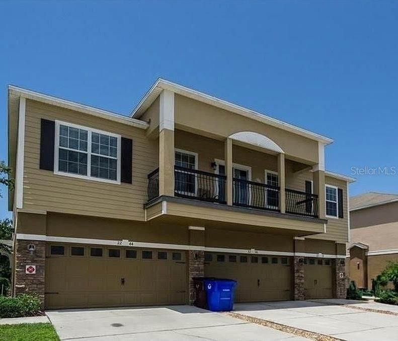 For Sale: $235,000 (2 beds, 2 baths, 1273 Square Feet)