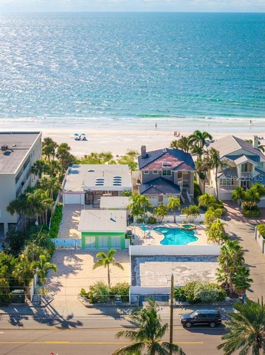 For Sale: $5,395,000 (5 beds, 4 baths, 3037 Square Feet)