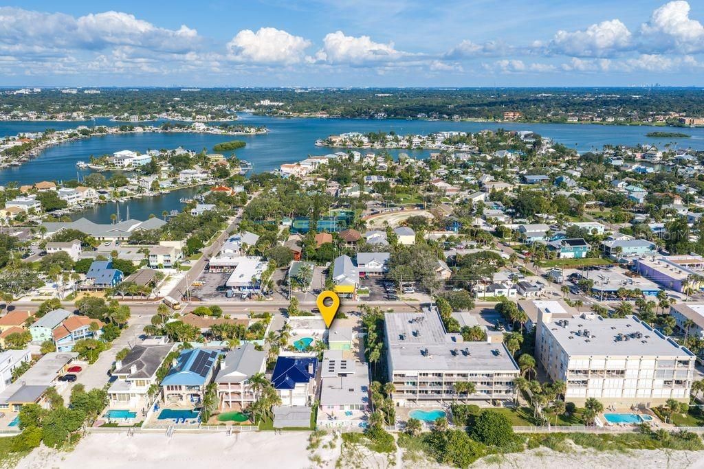 For Sale: $5,395,000 (5 beds, 4 baths, 3037 Square Feet)