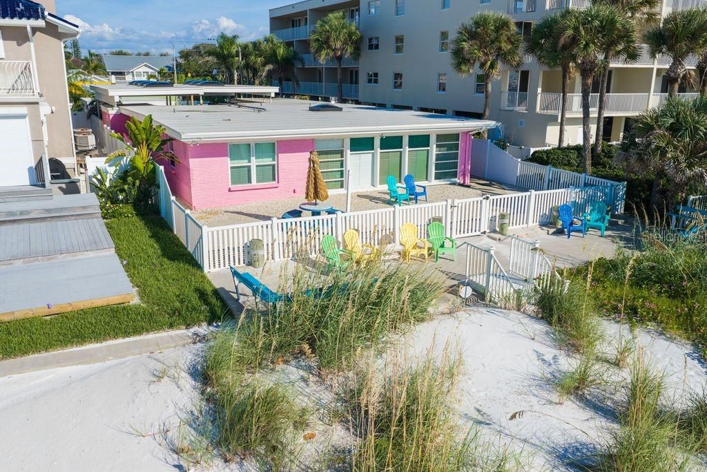 For Sale: $5,395,000 (5 beds, 4 baths, 3037 Square Feet)