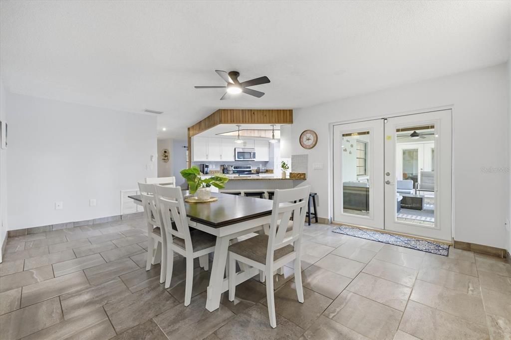 En Venta: $524,900 (3 camas, 2 baños, 1758 Pies cuadrados)