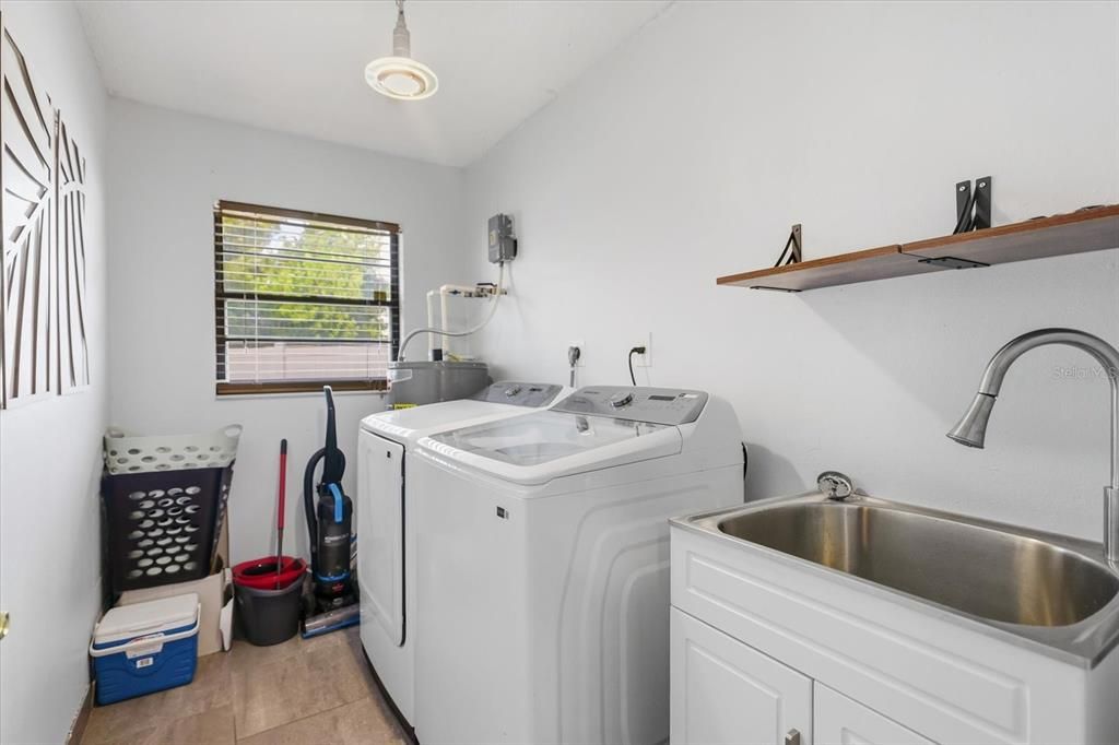 En Venta: $524,900 (3 camas, 2 baños, 1758 Pies cuadrados)