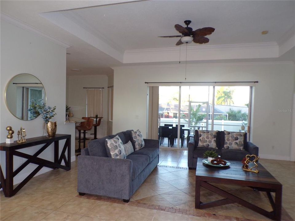 For Rent: $2,700 (3 beds, 2 baths, 2101 Square Feet)