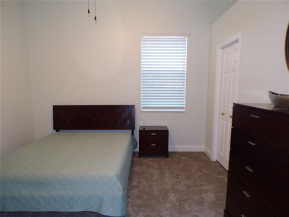 For Rent: $2,700 (3 beds, 2 baths, 2101 Square Feet)