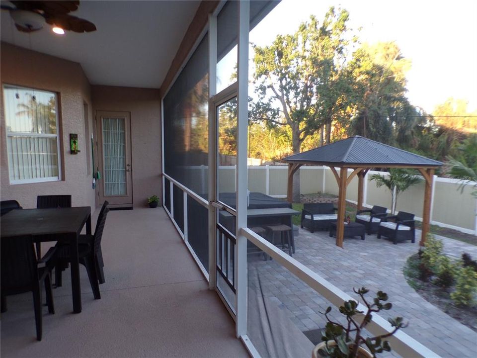 For Rent: $2,700 (3 beds, 2 baths, 2101 Square Feet)