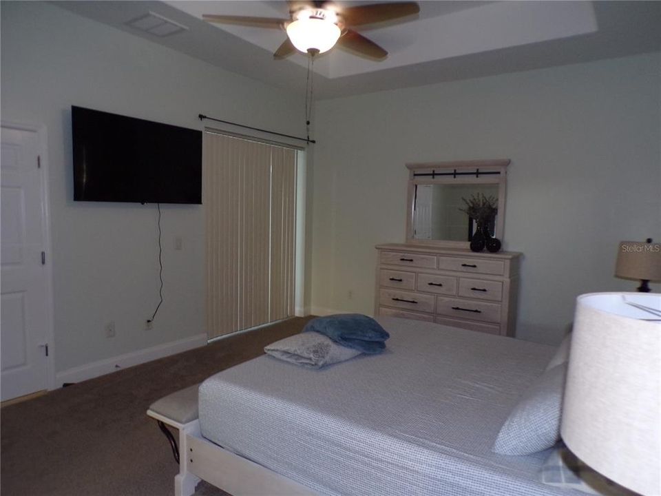 For Rent: $2,700 (3 beds, 2 baths, 2101 Square Feet)