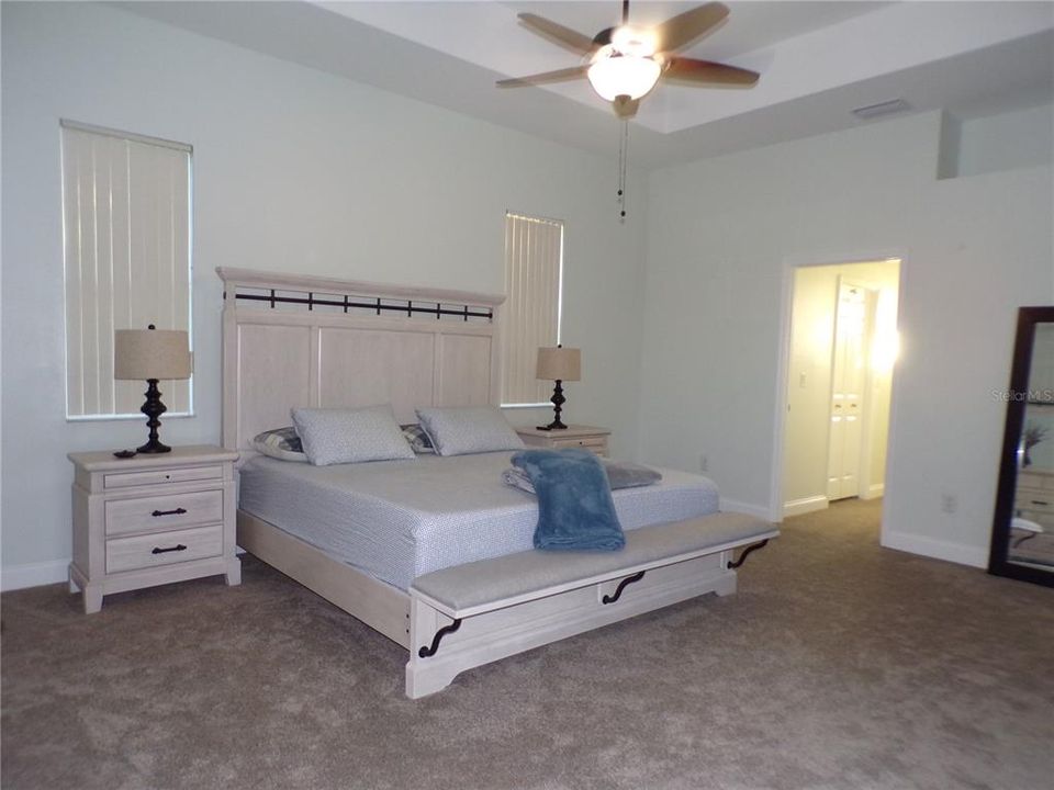 For Rent: $2,700 (3 beds, 2 baths, 2101 Square Feet)