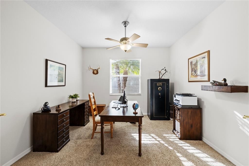 For Sale: $487,000 (2 beds, 2 baths, 1886 Square Feet)