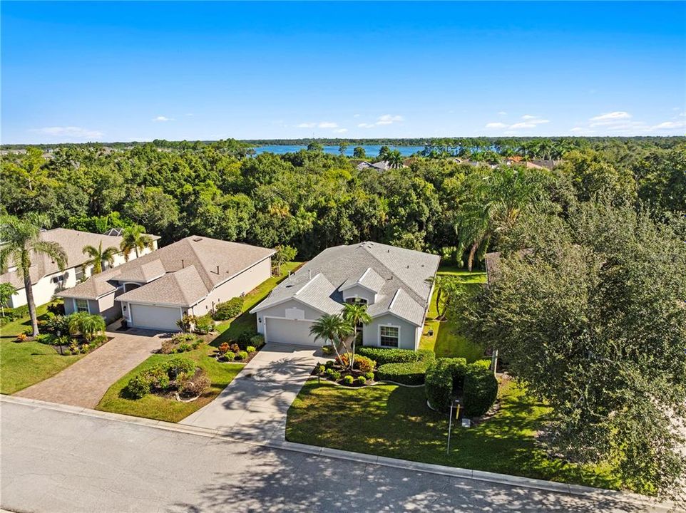 For Sale: $487,000 (2 beds, 2 baths, 1886 Square Feet)