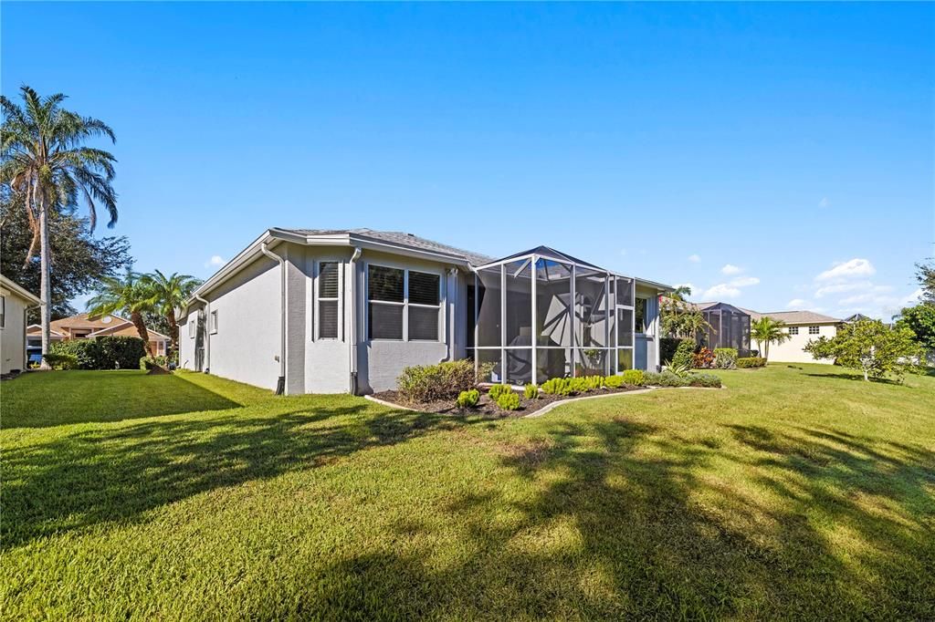 For Sale: $487,000 (2 beds, 2 baths, 1886 Square Feet)