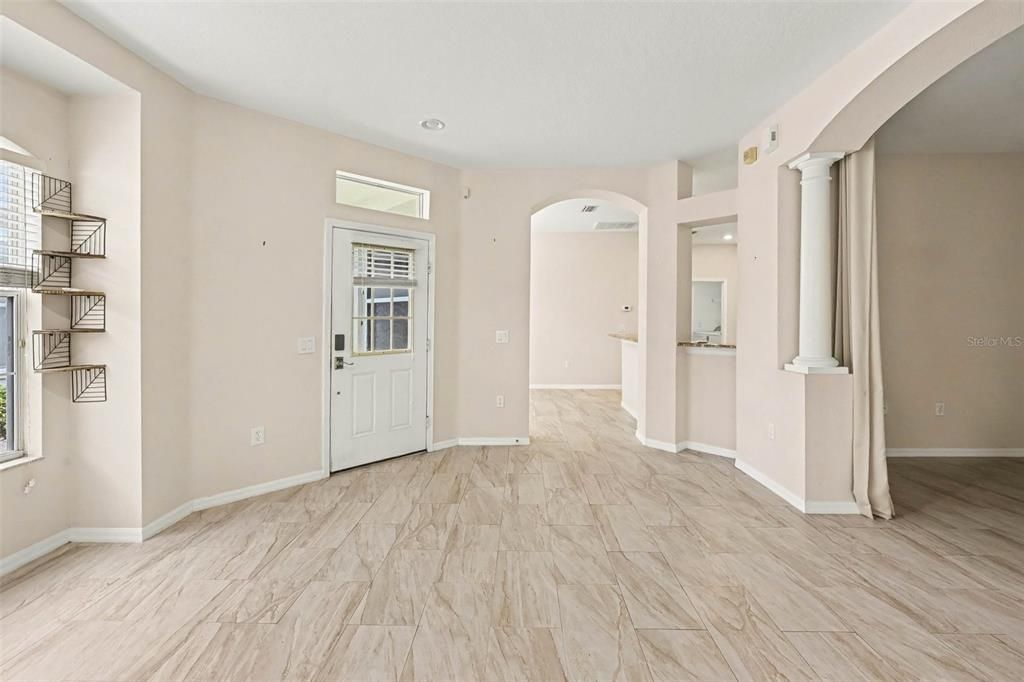 На продажу: $295,000 (2 спален, 2 ванн, 1542 Квадратных фут)