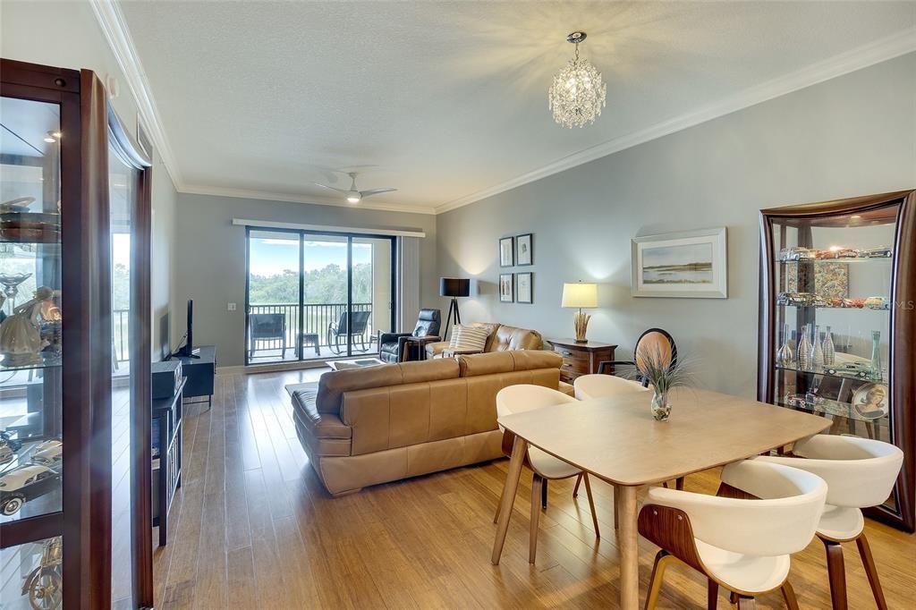 For Sale: $400,000 (2 beds, 2 baths, 1762 Square Feet)