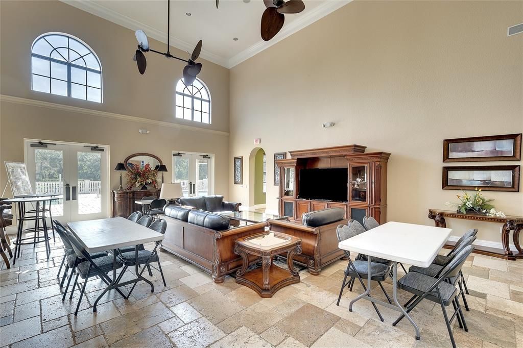 For Sale: $400,000 (2 beds, 2 baths, 1762 Square Feet)
