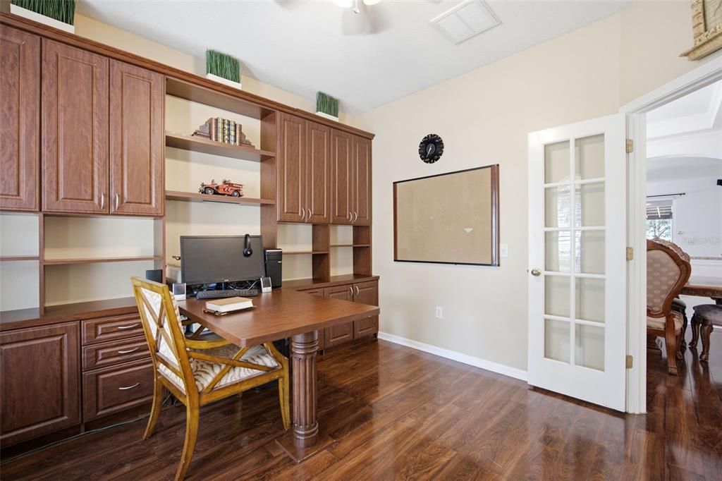 En Venta: $499,900 (6 camas, 3 baños, 3402 Pies cuadrados)