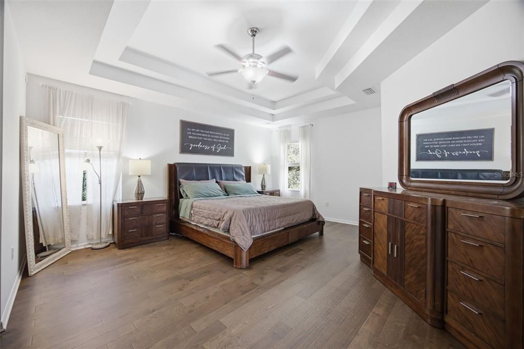 En Venta: $499,900 (6 camas, 3 baños, 3402 Pies cuadrados)