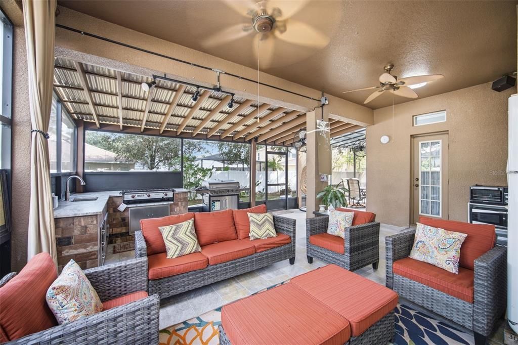 En Venta: $499,900 (6 camas, 3 baños, 3402 Pies cuadrados)