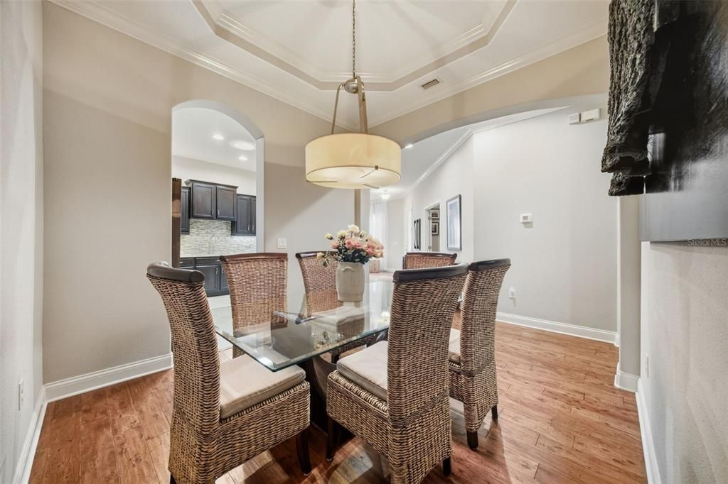 For Sale: $425,000 (3 beds, 2 baths, 1689 Square Feet)