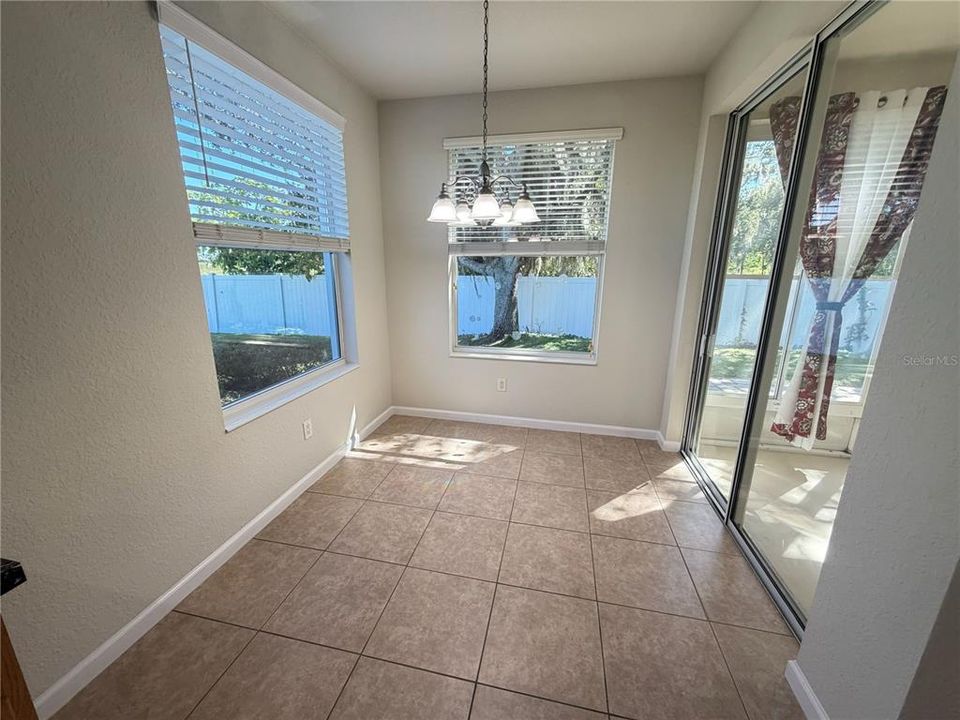 For Sale: $199,900 (3 beds, 2 baths, 1490 Square Feet)