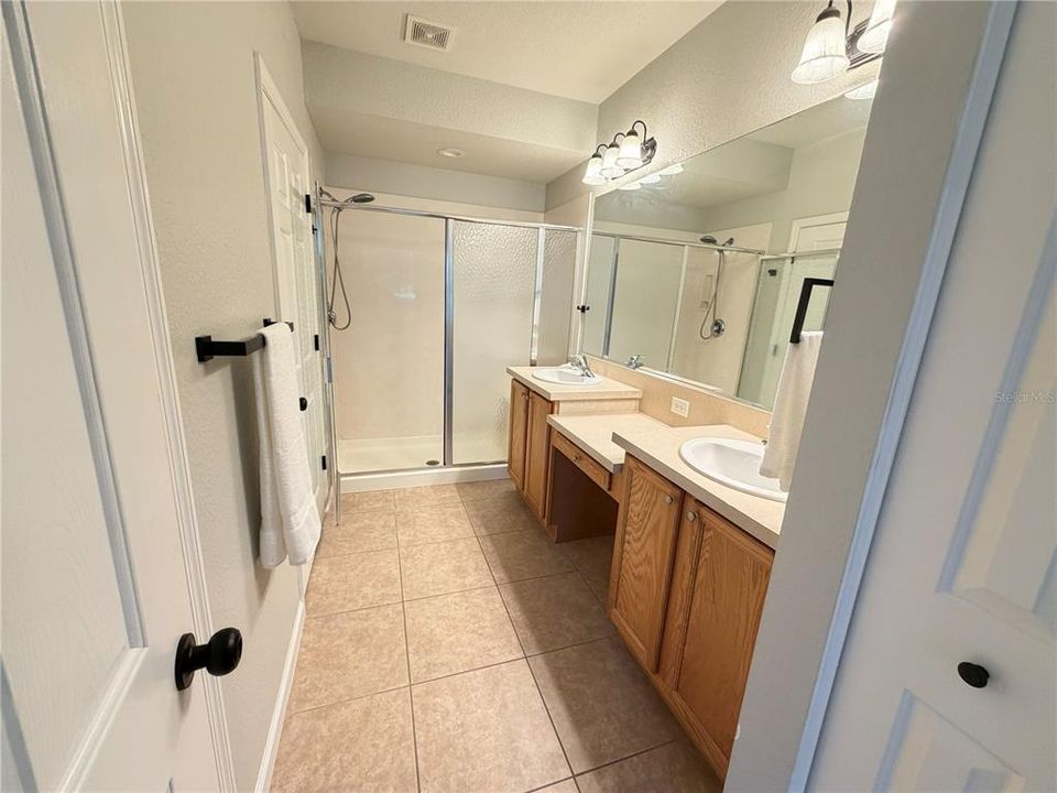 For Sale: $199,900 (3 beds, 2 baths, 1490 Square Feet)