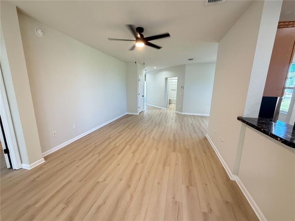 For Sale: $199,900 (3 beds, 2 baths, 1490 Square Feet)