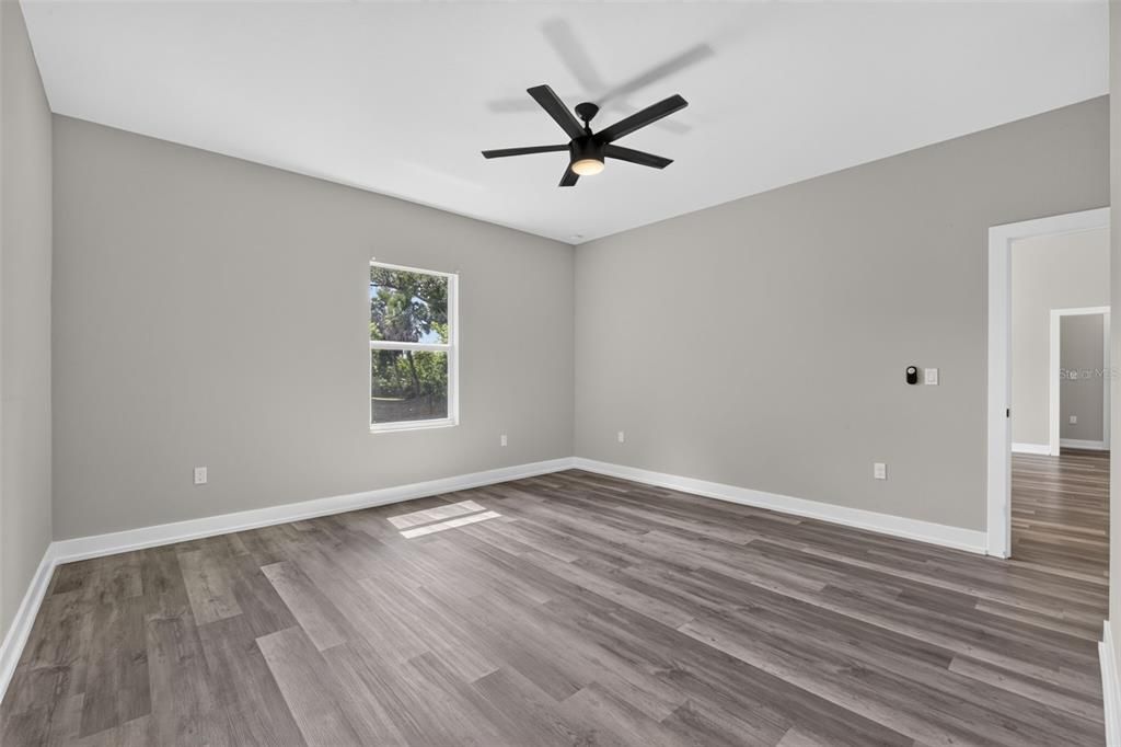 For Sale: $360,000 (3 beds, 2 baths, 1526 Square Feet)