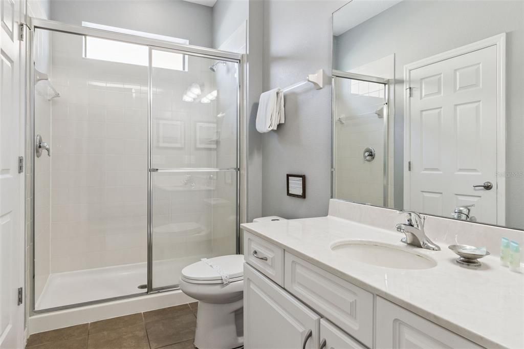 For Sale: $449,999 (5 beds, 4 baths, 2450 Square Feet)
