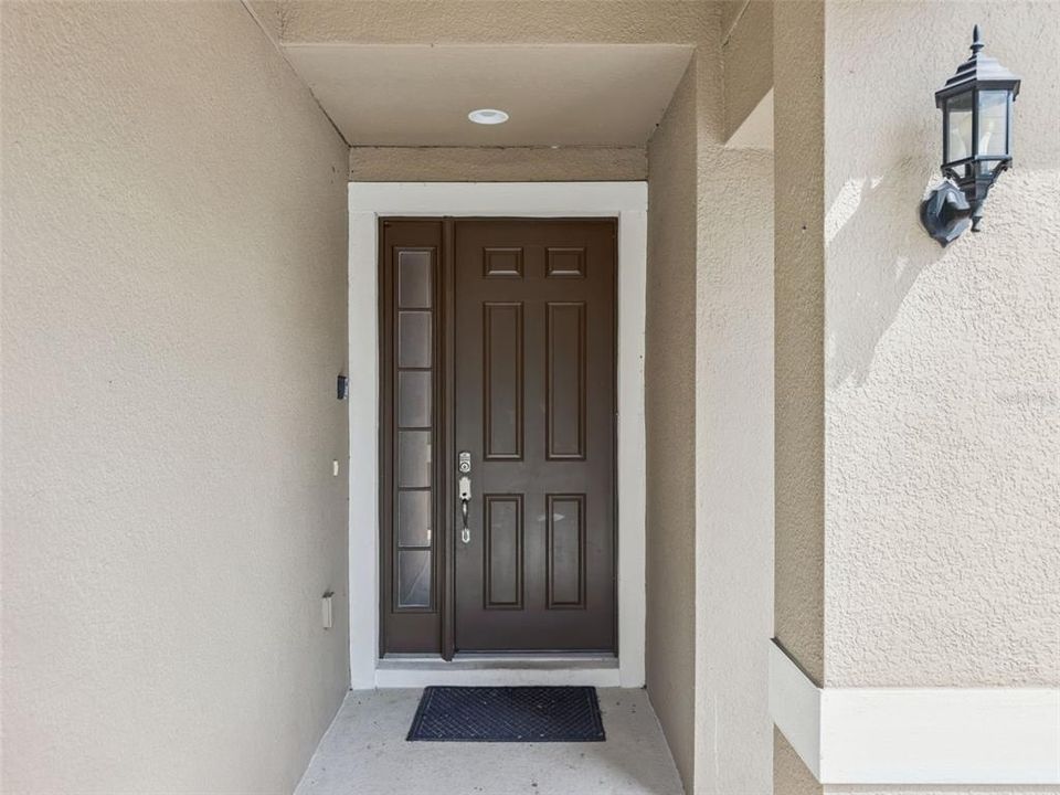 For Sale: $449,999 (5 beds, 4 baths, 2450 Square Feet)