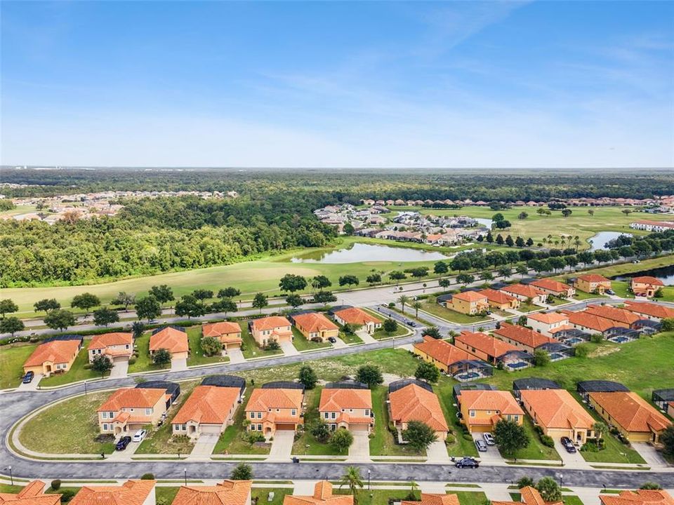 For Sale: $449,999 (5 beds, 4 baths, 2450 Square Feet)