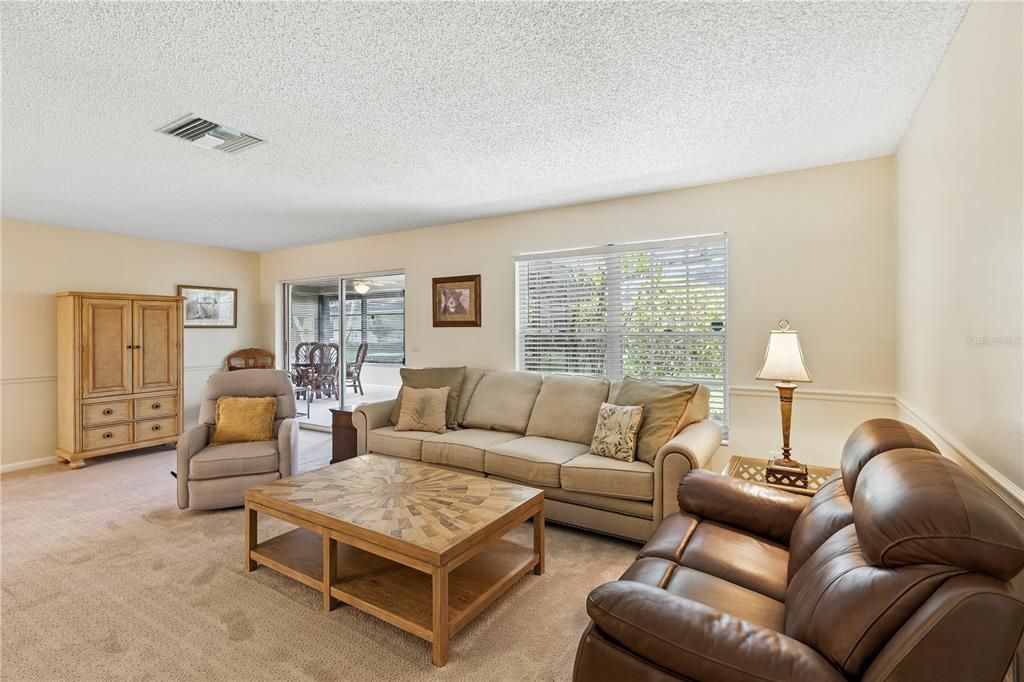For Sale: $185,000 (3 beds, 2 baths, 1814 Square Feet)