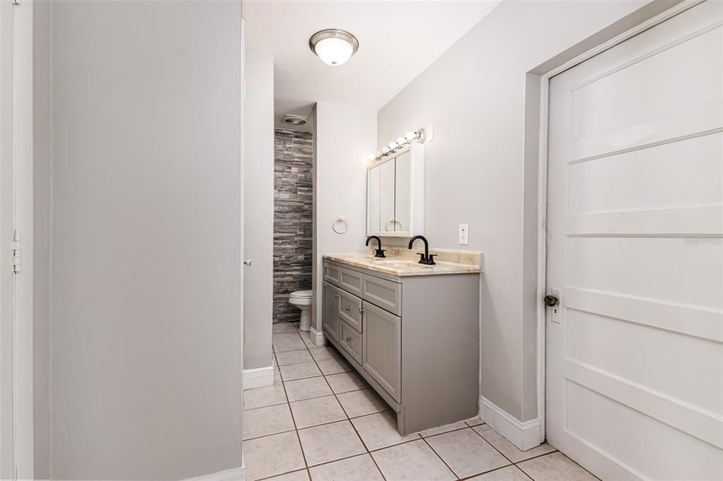 For Sale: $419,000 (3 beds, 2 baths, 2099 Square Feet)