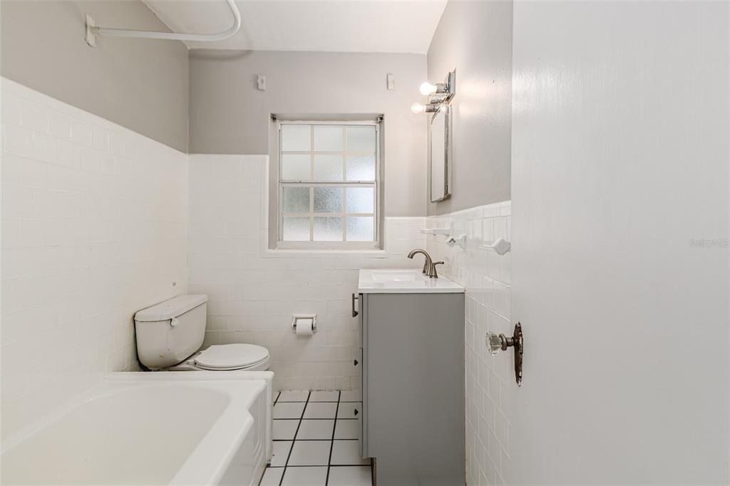 For Sale: $419,000 (3 beds, 2 baths, 2099 Square Feet)