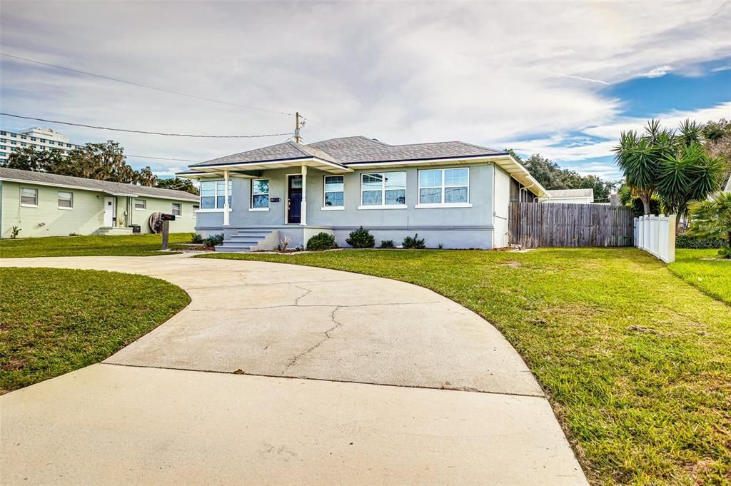 For Sale: $419,000 (3 beds, 2 baths, 2099 Square Feet)