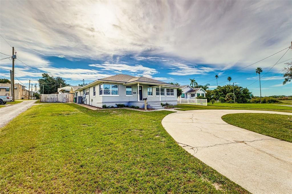 For Sale: $419,000 (3 beds, 2 baths, 2099 Square Feet)