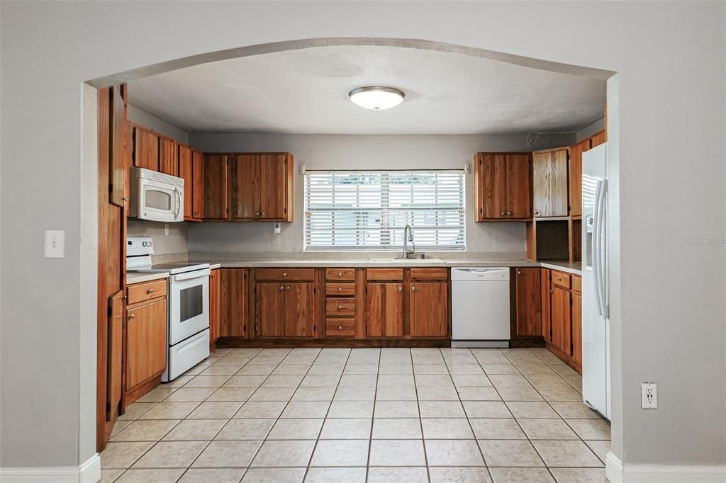 For Sale: $419,000 (3 beds, 2 baths, 2099 Square Feet)
