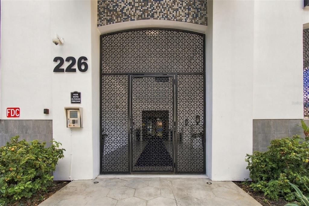 For Sale: $625,000 (2 beds, 2 baths, 1684 Square Feet)