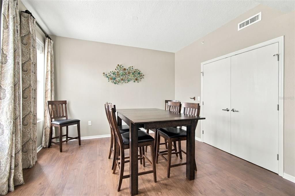 For Sale: $625,000 (2 beds, 2 baths, 1684 Square Feet)