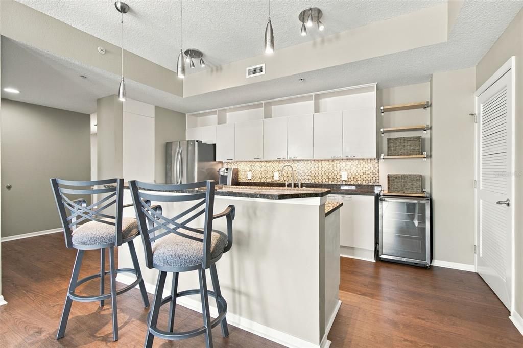 For Sale: $625,000 (2 beds, 2 baths, 1684 Square Feet)